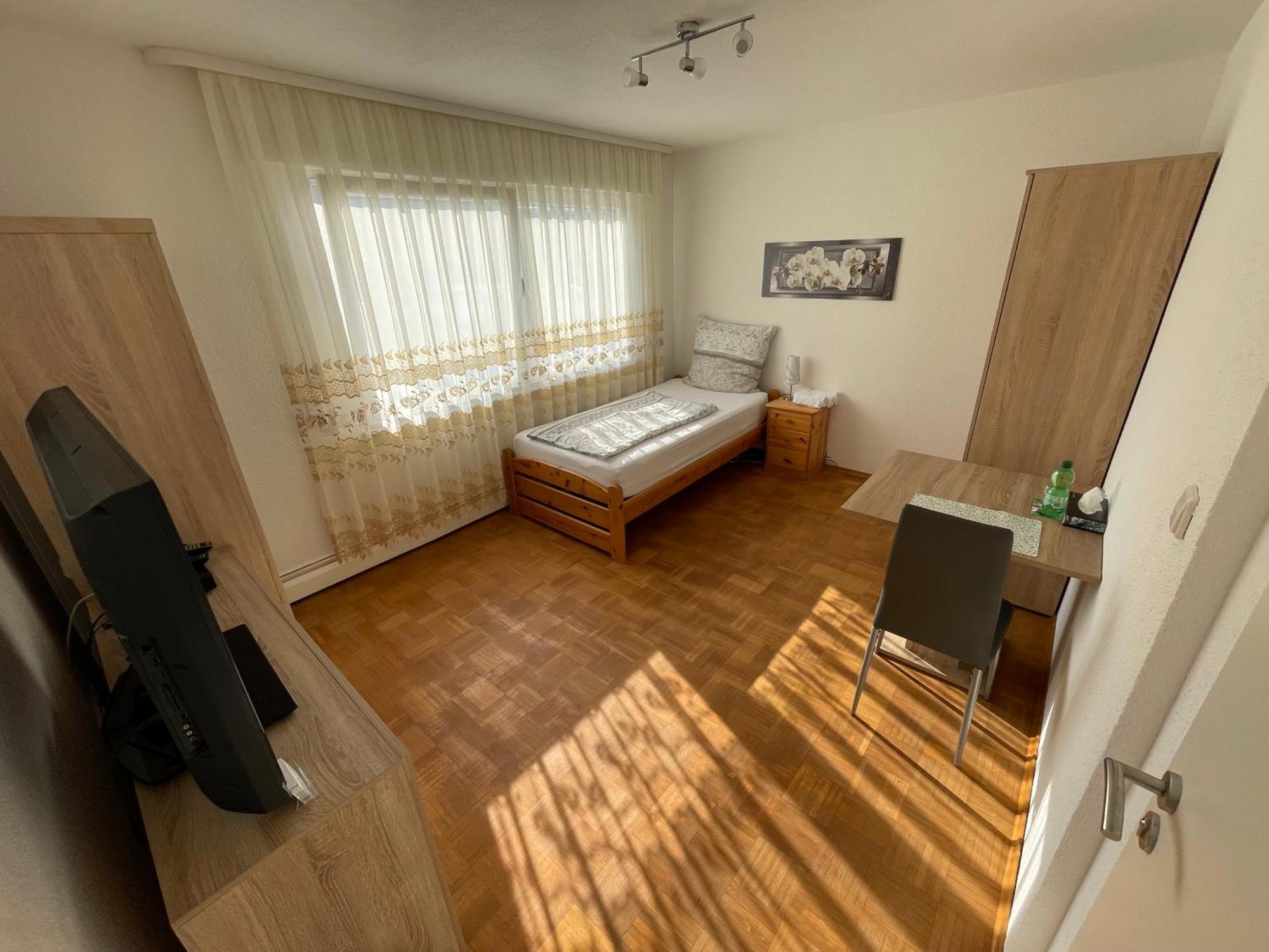 Nita Hotel Frickenhausen  Buitenkant foto