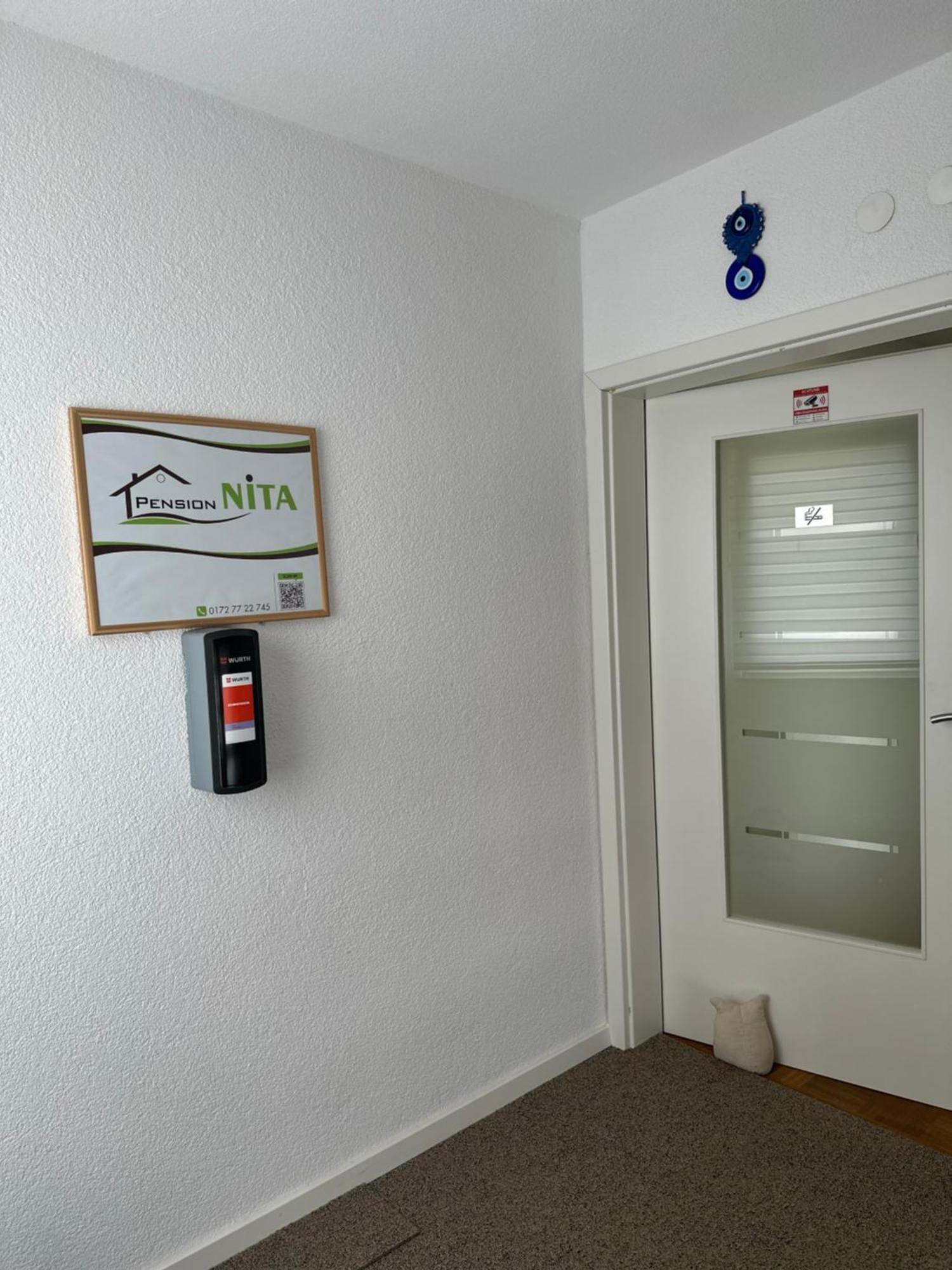 Nita Hotel Frickenhausen  Buitenkant foto